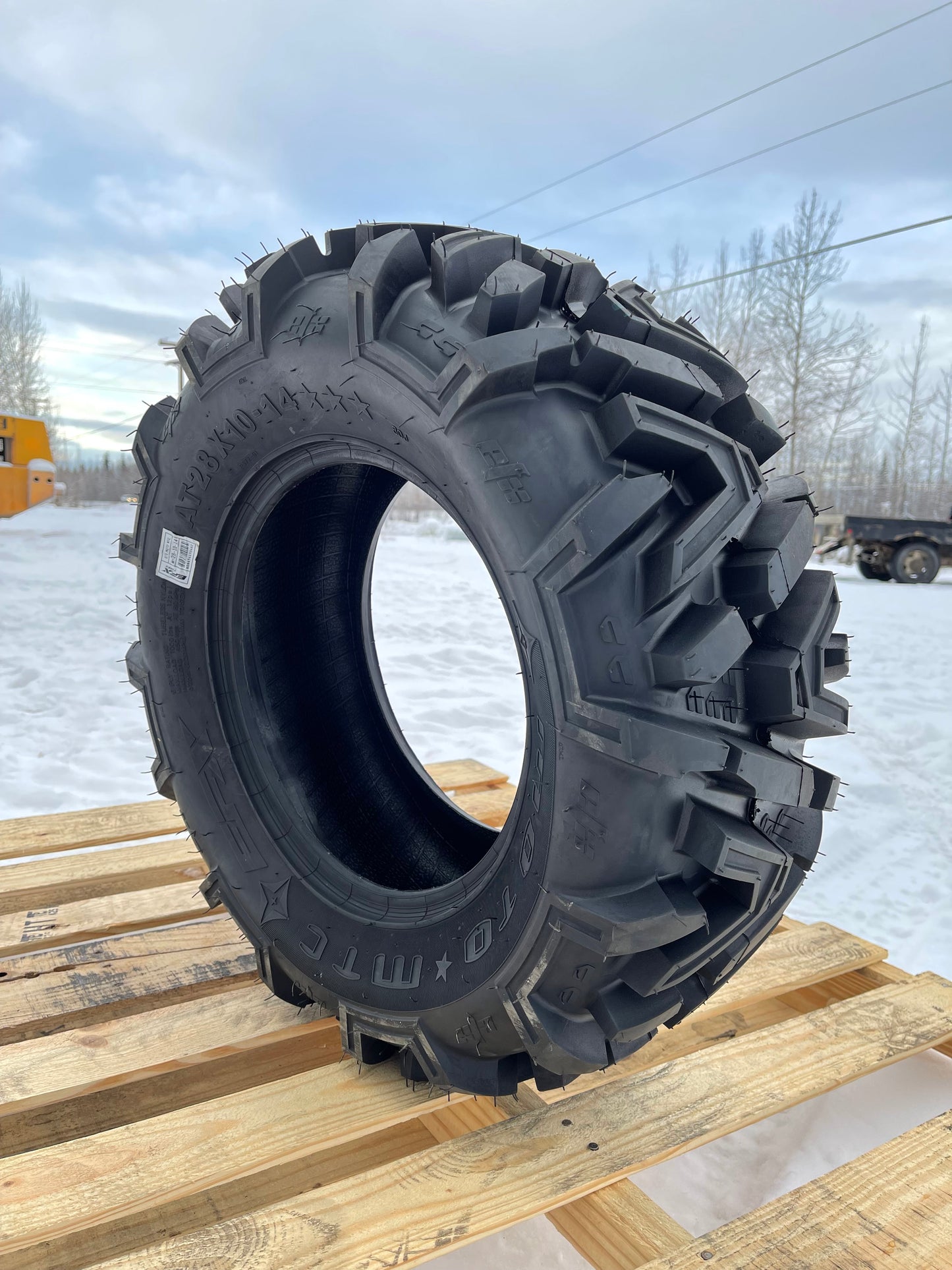 EFX MotoMTC 28x10r14